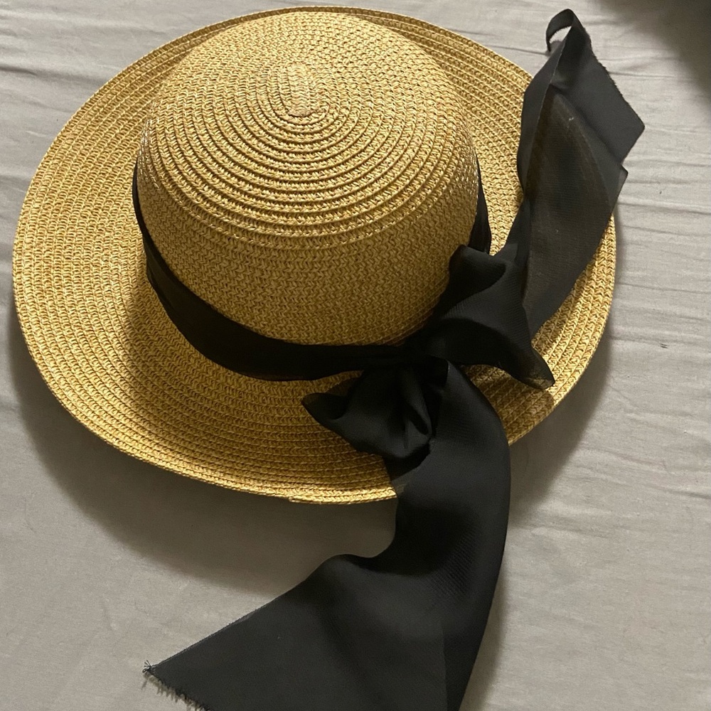 🌟La Vie En Rose Tan and Black Straw Hat with Elegant Ribbon - Picture 4 of 11